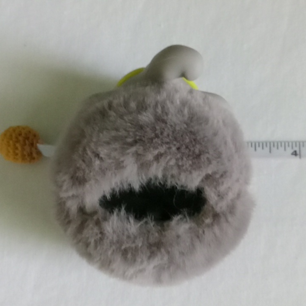 Bath & Body Works Fuzzy Summer Elephant Pocketbac Holder Packet Bac Keychain - Picture 7 of 8